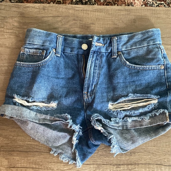 Short jean shorts size S. good condition - Picture 1 of 3
